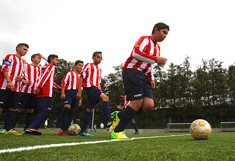 Nouveau terrain foot 2014