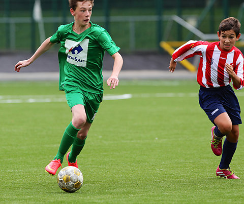 Nouveau terrain foot 2014