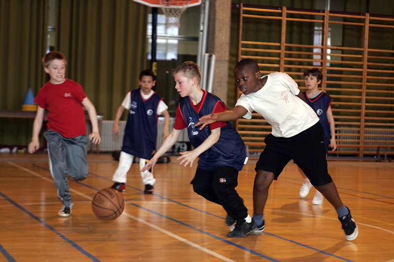 TOURNOI INTESCOLAIRE DE BASKET
