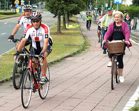 Randonnée à vélo 2016 + inauguration ferme urbaine Hof-ten-Berg 