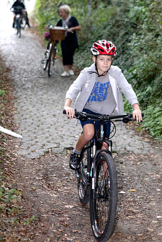 Randonnée à vélo 2016 + inauguration ferme urbaine Hof-ten-Berg 