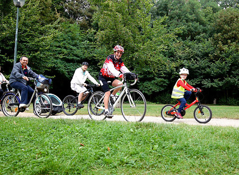 Randonnée à vélo 2016 + inauguration ferme urbaine Hof-ten-Berg 