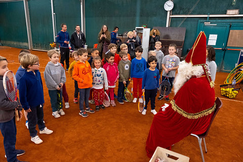 Saint-Nicolas à la Wolu Tennis Academy