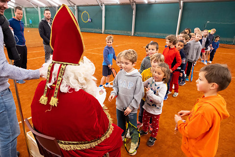 Saint-Nicolas à la Wolu Tennis Academy