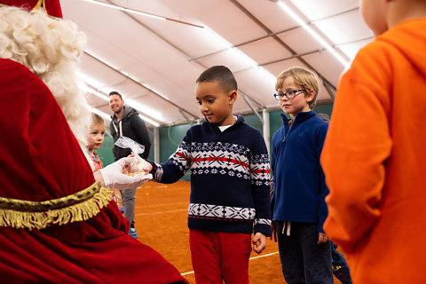 Saint-Nicolas à la Wolu Tennis Academy