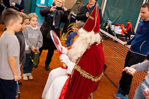 Saint-Nicolas à la Wolu Tennis Academy