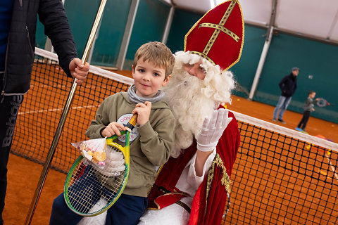 Saint-Nicolas à la Wolu Tennis Academy