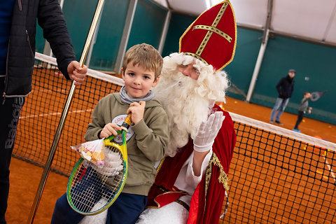 Saint-Nicolas à la Wolu Tennis Academy