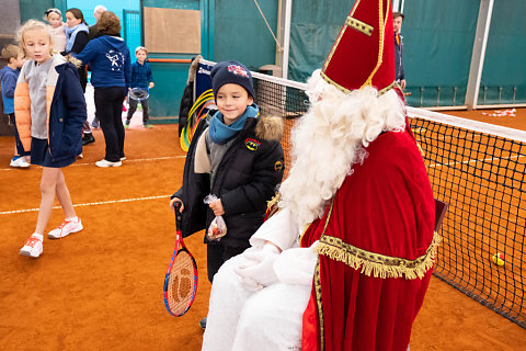 Saint-Nicolas à la Wolu Tennis Academy