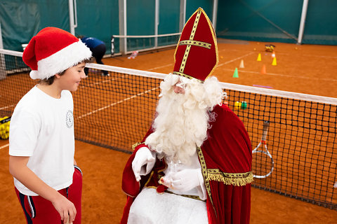 Saint-Nicolas à la Wolu Tennis Academy